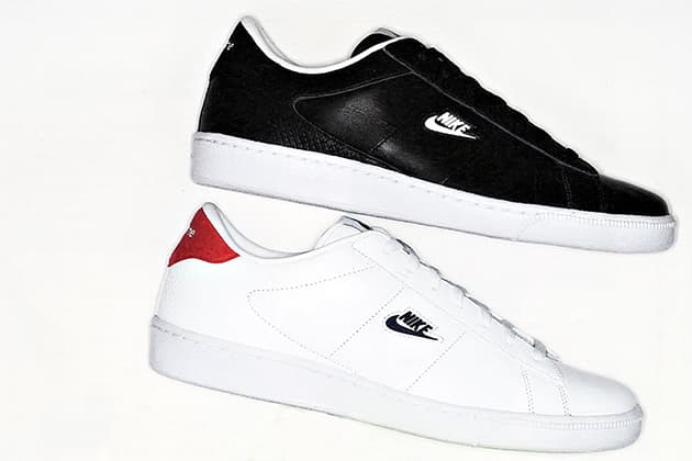 nike supreme tennis shoes