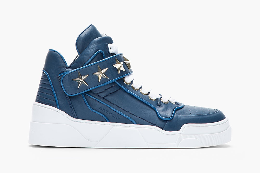 Givenchy Navy Leather Star-Detail Sneaker | Hypebeast