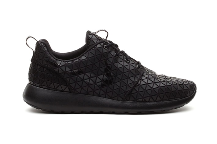 nike roshe run metric