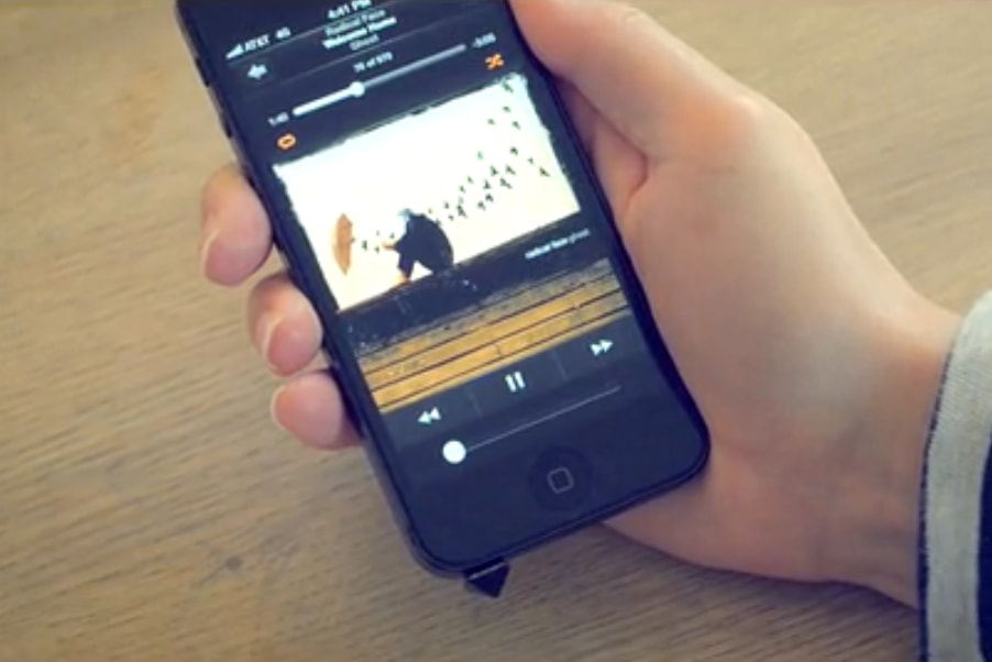 Периферийное устройство Mutator отключает звук iPhone в тихих ситуациях