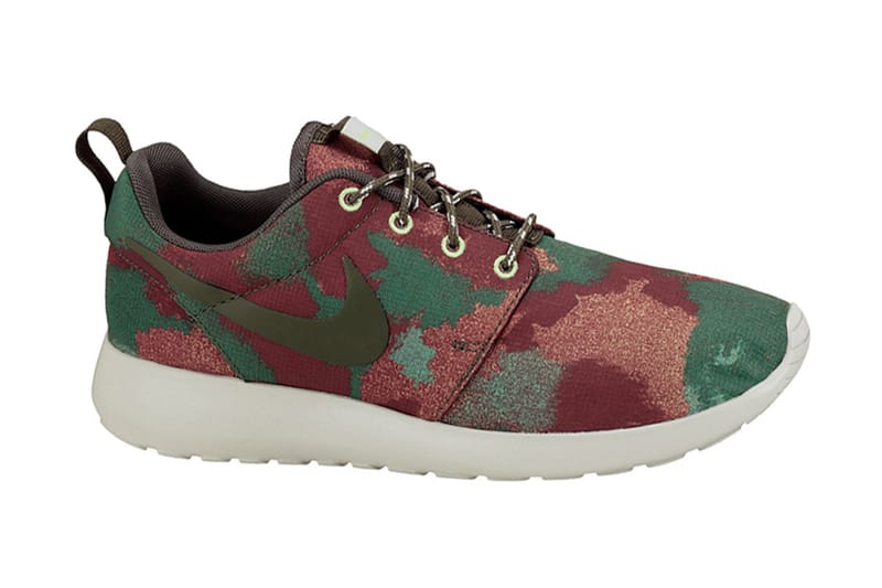 Nike roshe run camo online