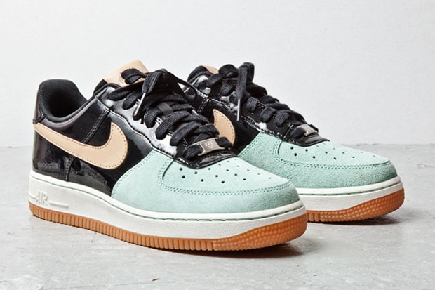 nike air force one mint