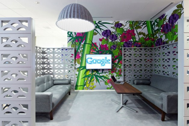 Взгляд внутри штаб-квартиры Google в Токио