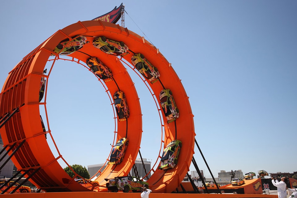 hot wheels loop record