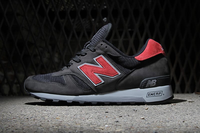 New balance m1300 store black