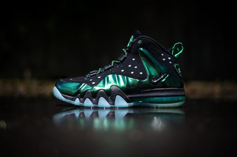 Nike uptempo glow in hotsell the dark