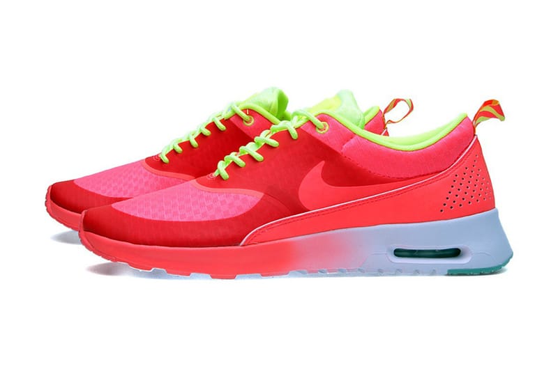 Nike air max sales thea neon pink