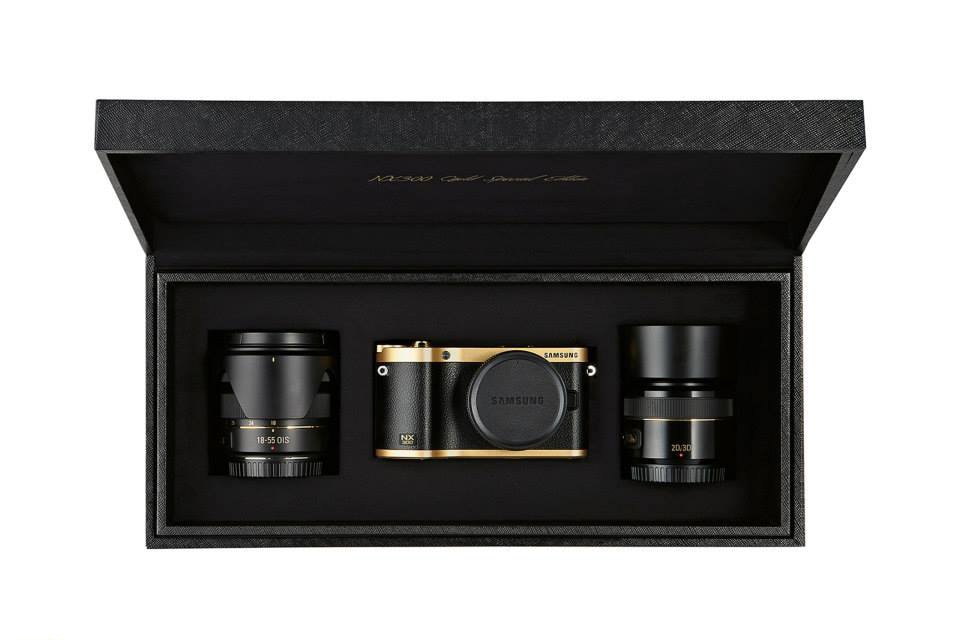Комплект камеры Samsung NX300 Special Edition с позолоченным покрытием