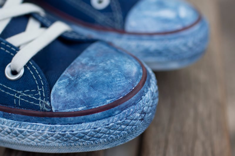 Indigo store dyed converse