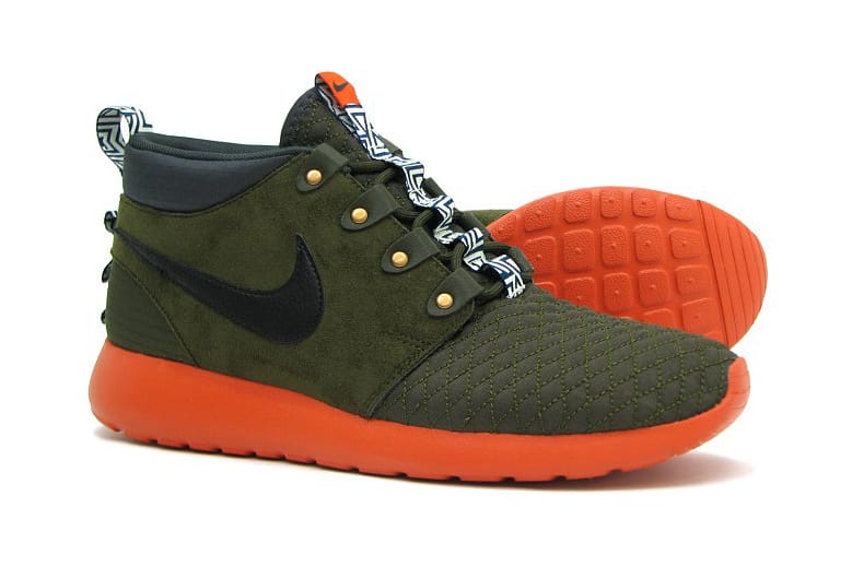 Dark green best sale roshe runs