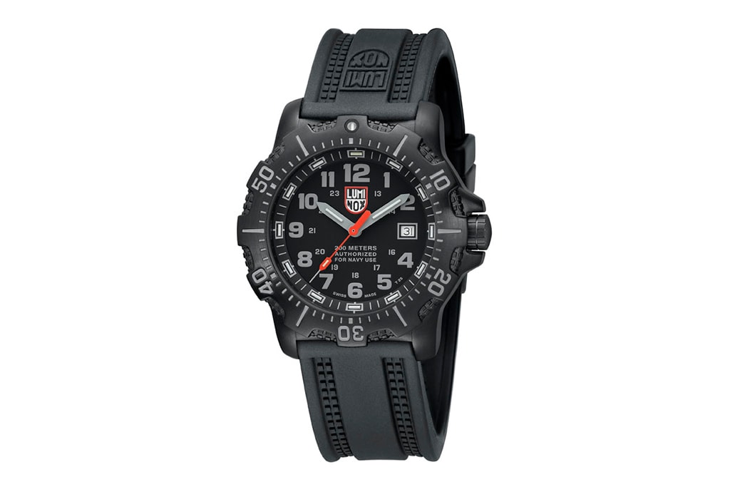 Авторизованная Luminox Essential Gear для коллекции часов Maritime Commandos