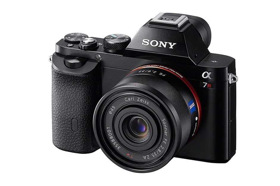 Sony представляет две новые полнокадровые беззеркальные камеры — A7 и A7R