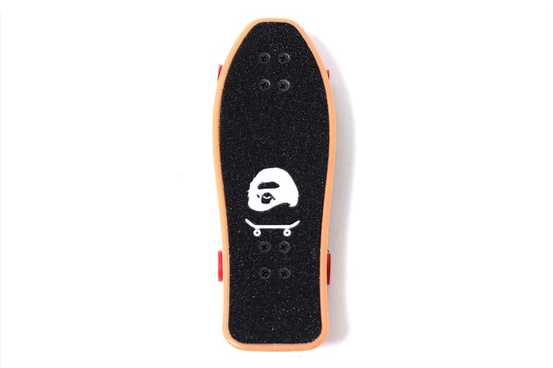 A SKATING APE Special Novelty Fingerboard | Hypebeast