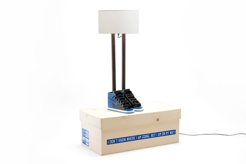 Grotesk x Case Studyo “6ft 6in” Лампа черный/королевский синий