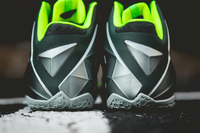 nike lebron 11 dunkman