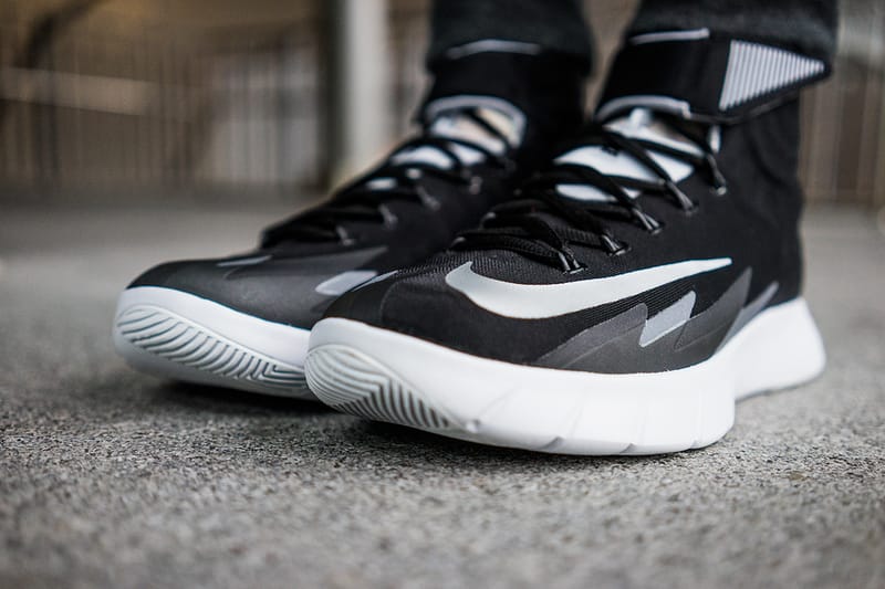 A Closer Look at the Nike Zoom HyperRev Black | Hypebeast