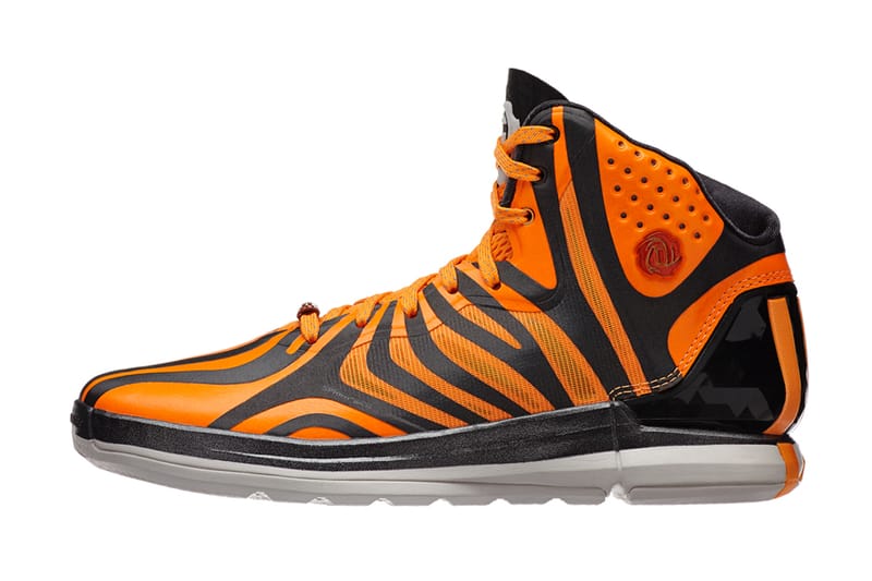 Derrick rose store orange shoes