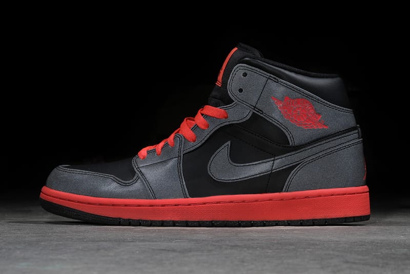 Air jordan sale 1 mid reflective