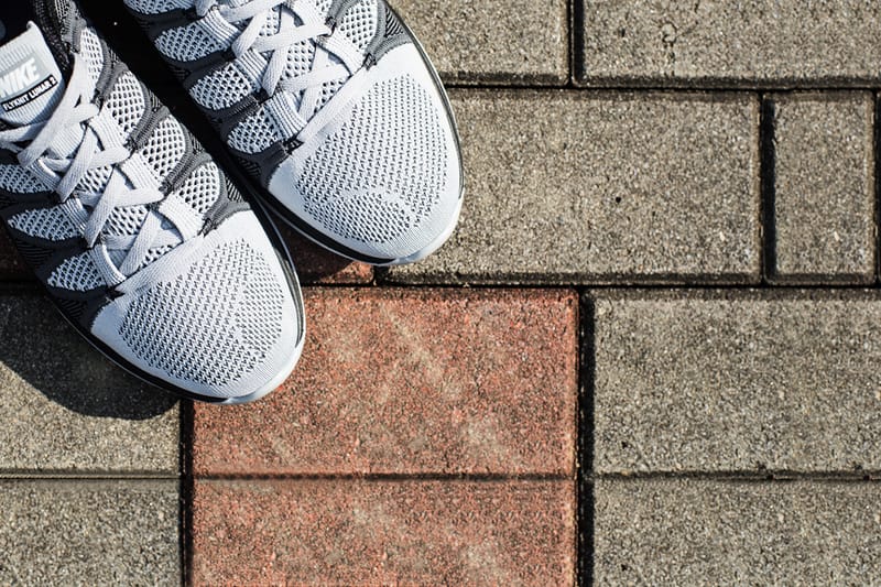 Nike flyknit lunar outlet 3 in wolf grey