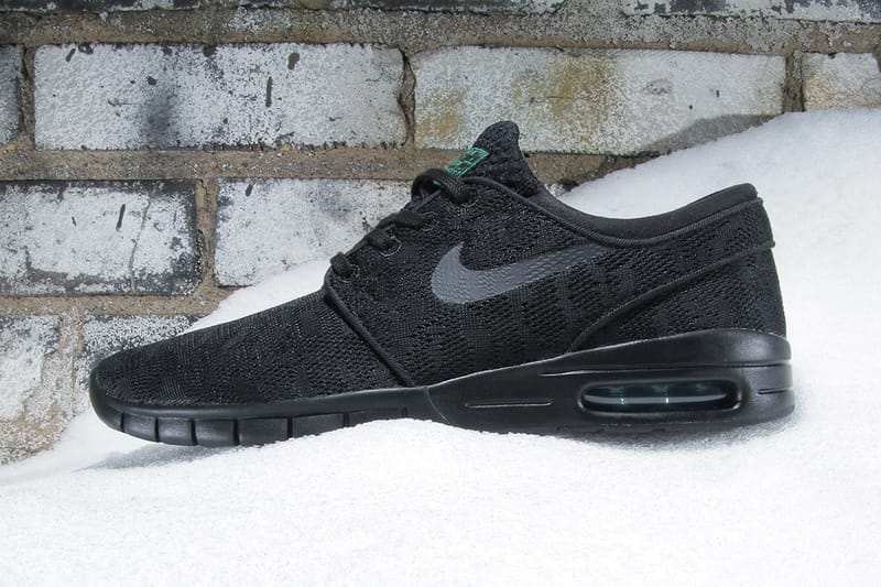 Janoski max hot sale all black