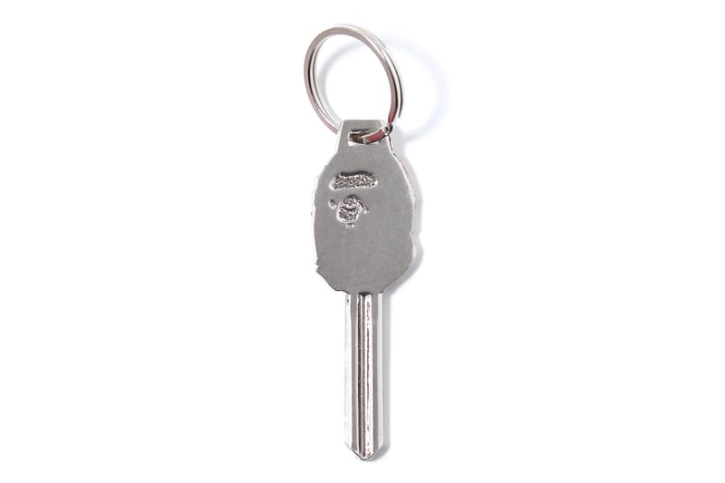 【A BATHING APE】APE HEAD LEATHER KEY CHAIN A BATHING APE Type men's APE HEAD LEATHER KEY CHAIN 1K30-182