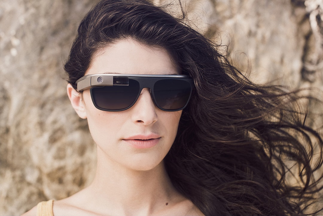 Google Glass сотрудничает с Luxottica