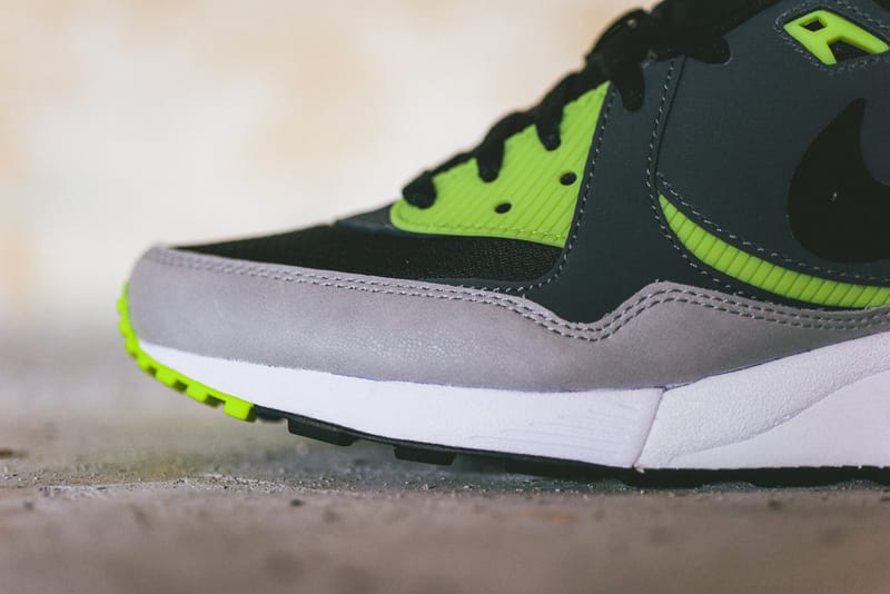 Nike air max 90 essential cheap dark grey / volt - black