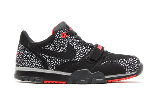 Air shop trainer safari