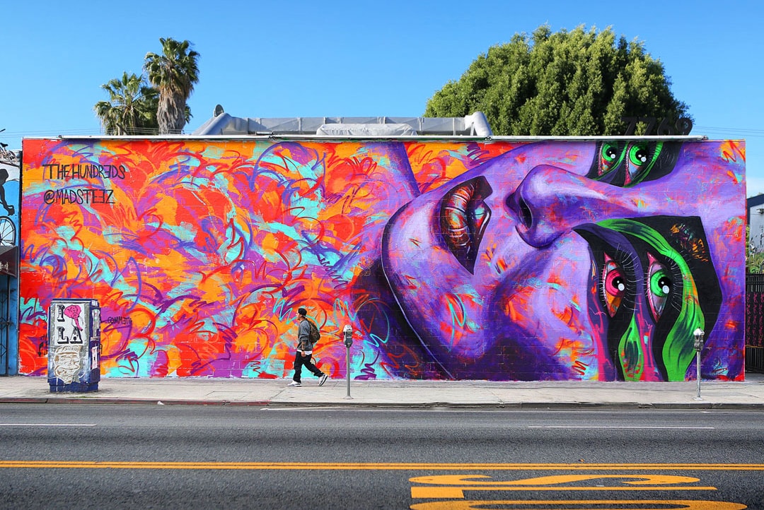 The Hundreds x MADSTEEZ Mural на Мелроуз, Лос-Анджелес