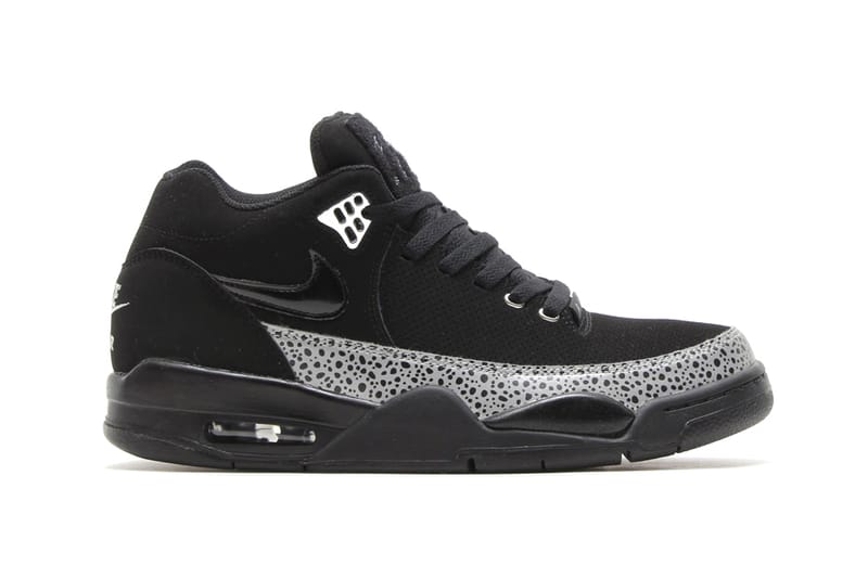 Nike flight squad triple 2024 black