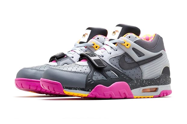 Nike air trainer deals 3 Bo knows horse racing