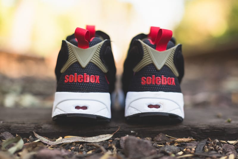 Reebok pump store fury solebox