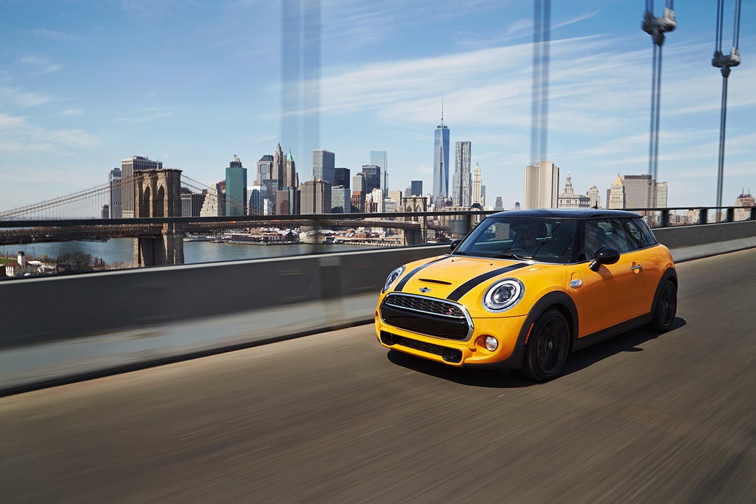 Взгляд поближе: MINI Cooper S 2014 с жесткой крышей