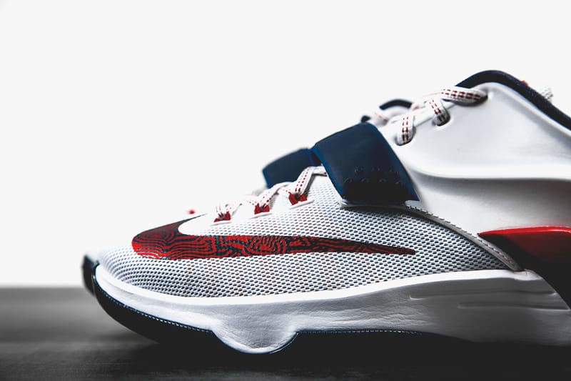 kd 7 red white and blue