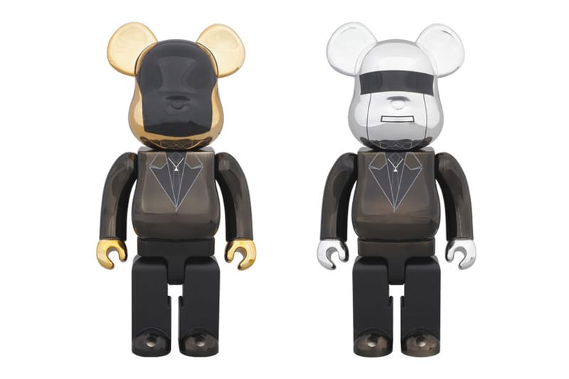 Halo x Medicom Toy 400% Master Chief Bearbrick | Hypebeast