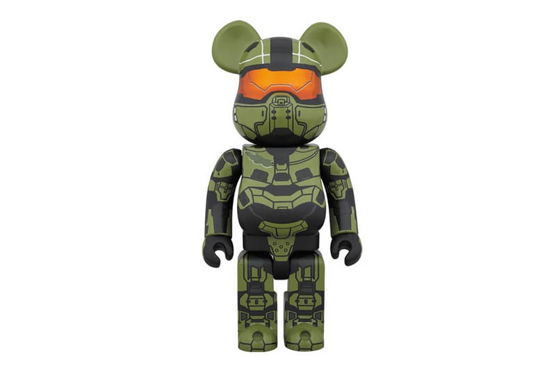 Halo x Medicom Toy 400% Master Chief Bearbrick | Hypebeast