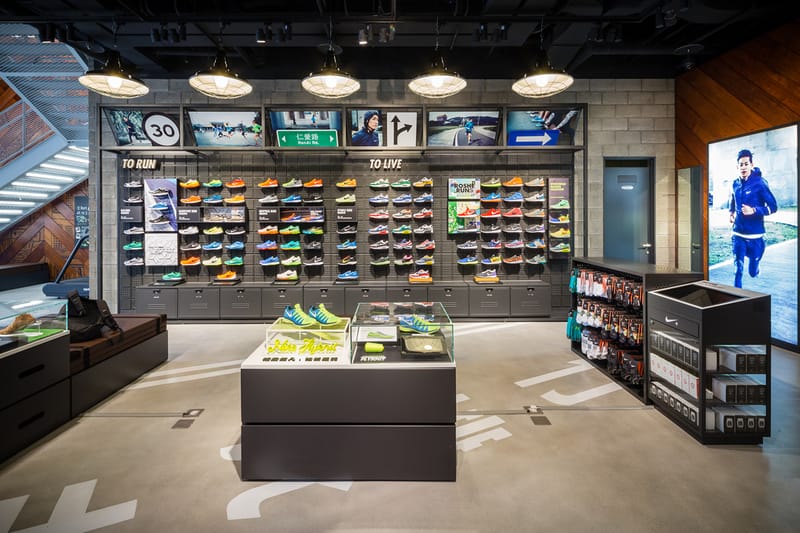 Nike store shop taipei