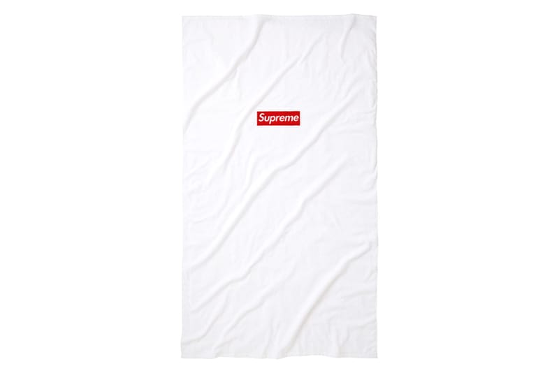 Supreme 2014 Spring/Summer Box Logo Beach Towel | Hypebeast