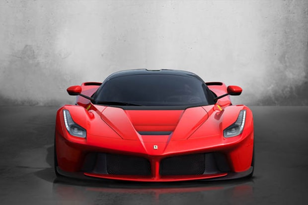 Покупатели готовы заплатить премию в 1,7 миллиона долларов за LaFerrari