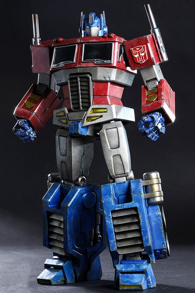 Hot Toys Optimus Prime Starscream Version | Hypebeast