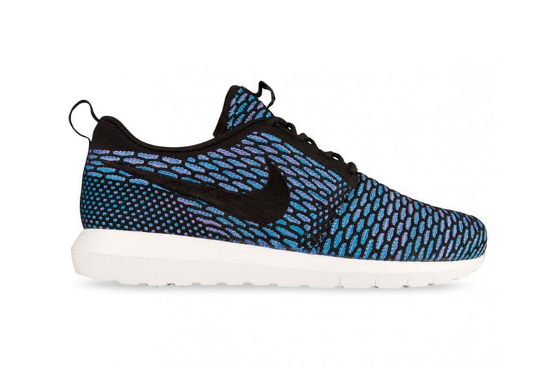 Nike roshe cheap blue and black