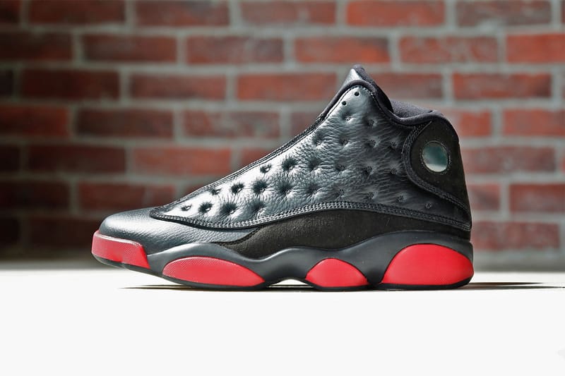 Jordan 13 retro hot sale black and red