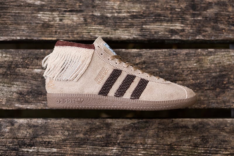 Adidas chaos beige hot sale