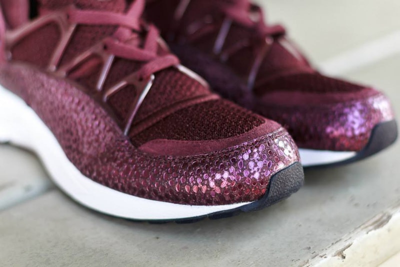 nike huarache ultra burgundy