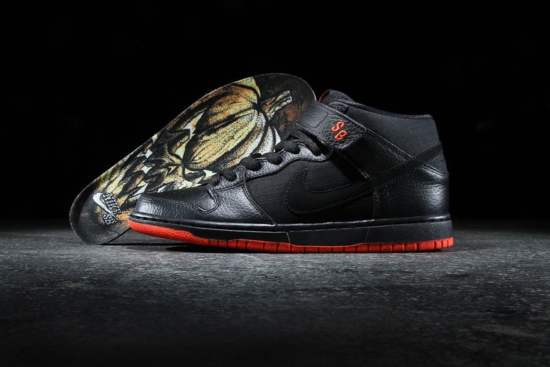 dunk mid pro sb halloween