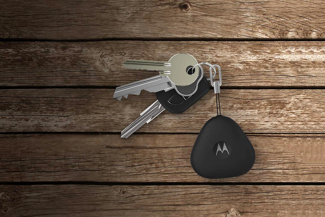 Новая Keylink от Motorola находит потерянные ключи и разблокирует телефоны;  Спасатель