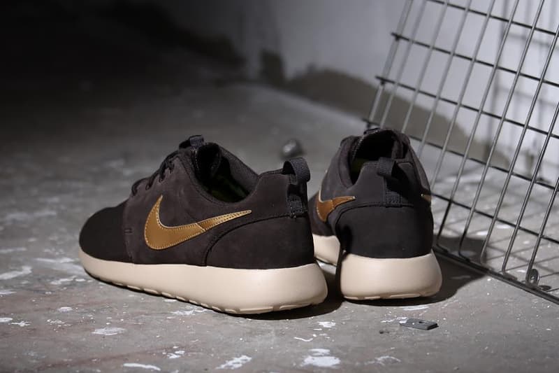 nike roshe suede