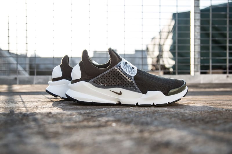 Fragment design x store nike sock dart