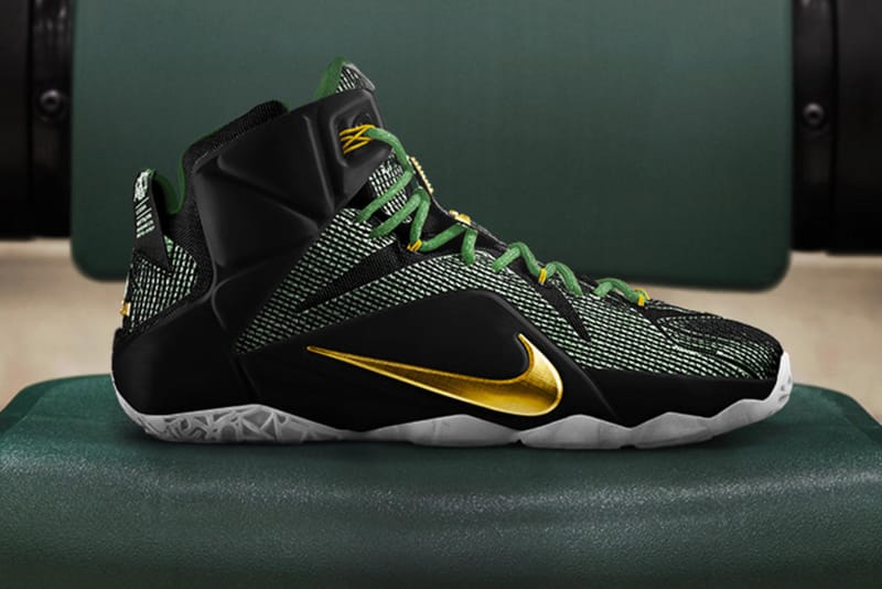 Lebron 12 outlet black and gold