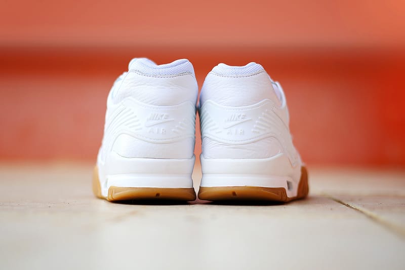 Nike air trainer 3 white clearance gum